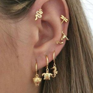 📢 4/$15 Gold Animal Huggies and Studs